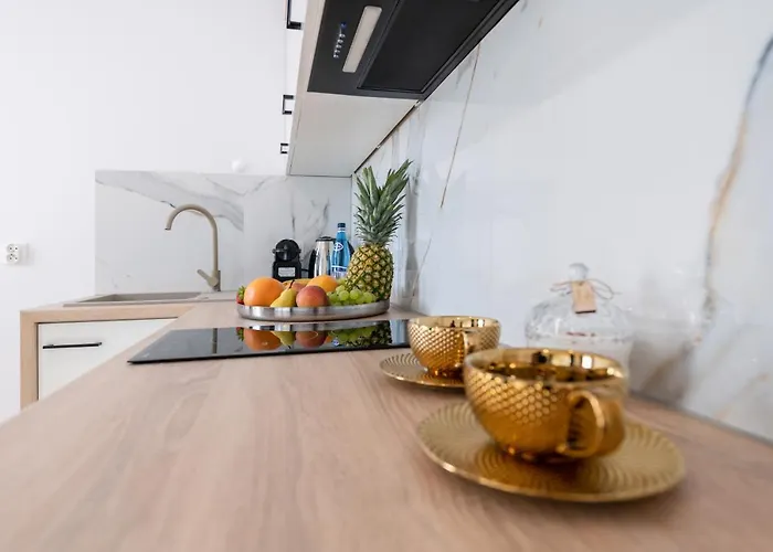 Centrum Iii Apartment *